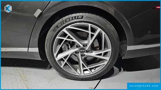 GENESIS G90 GASOLINE 3.5 TURBO 2WD