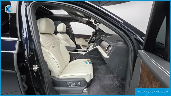 BENTLEY BENTAYGA 4.0 V8 EWB AZURE