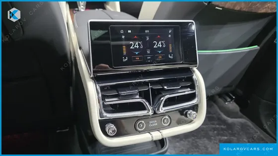 BENTLEY BENTAYGA 4.0 V8 EWB AZURE