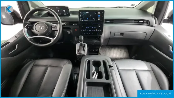 HYUNDAI STARIA TOURER 11-SEATER