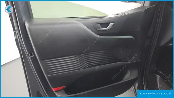 HYUNDAI STARIA TOURER 11-SEATER