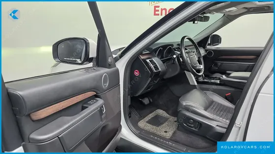 LAND ROVER DISCOVERY 3.0 TD6 HSE LUXURY