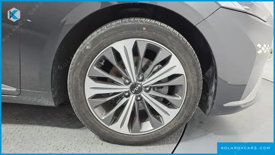 KIA K8 SIGNATURE