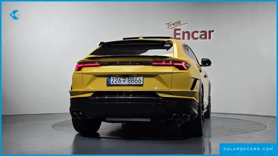 LAMBORGHINI URUS 4.0 V8 PERFORMANTE