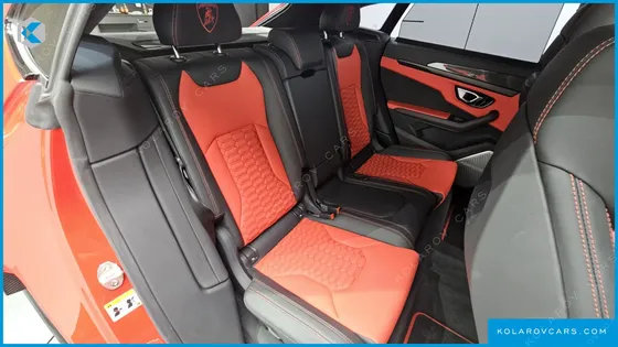 LAMBORGHINI URUS 4.0 V8