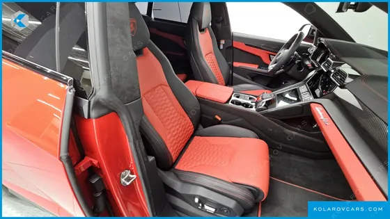 LAMBORGHINI URUS 4.0 V8