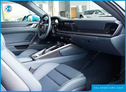 PORSCHE 911 CARRERA 4 GTS