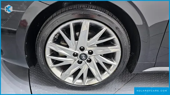 HYUNDAI GRANDEUR 2.5