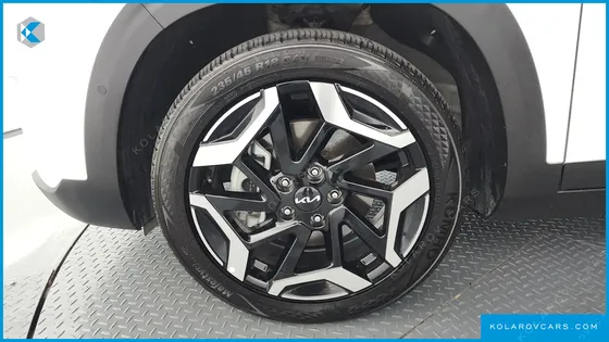 KIA SELTOS GASOLINE 1.6 TURBO 4WD