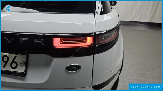 LAND ROVER RANGE ROVER VELAR 3.0 D300 R-DYNAMIC HSE