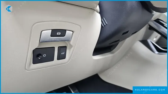 LAND ROVER RANGE ROVER VELAR 3.0 D300 R-DYNAMIC HSE