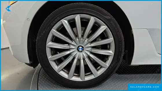 BMW GRAN TURISMO (GT) 630I XDRIVE LUXURY