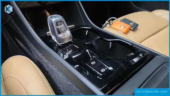 VOLVO XC40 B4 INSCRIPTION