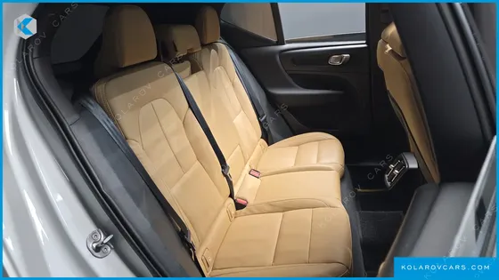 VOLVO XC40 B4 INSCRIPTION