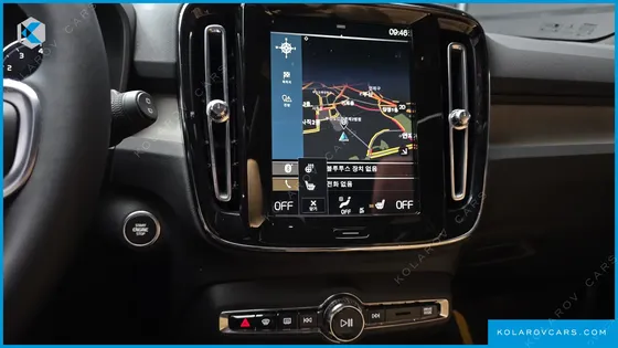 VOLVO XC40 B4 INSCRIPTION