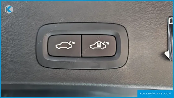 VOLVO XC40 B4 INSCRIPTION