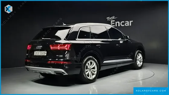 AUDI Q7 45 TFSI QUATTRO