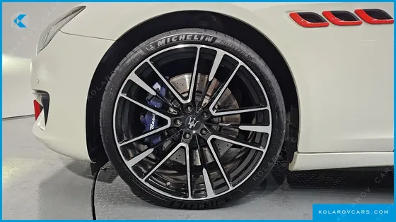 MASERATI QUATTROPORTE GTS 3.8 V8