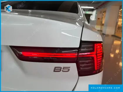 VOLVO S90 B5 ULTRA BRIGHT