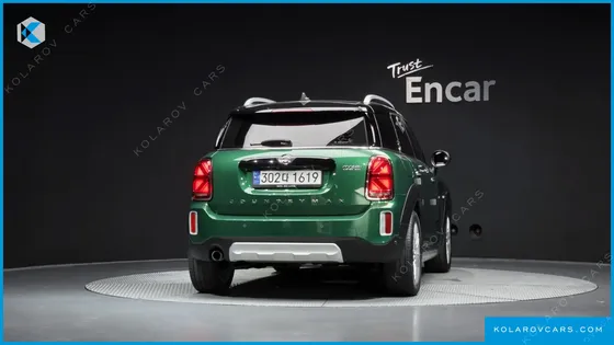 MINI COUNTRYMAN CLASSIC PLUS LAUNCH PACK