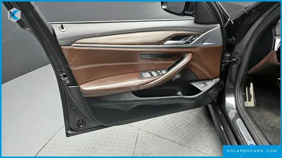 BMW 5 SERIES 520D XDRIVE M SPORT PACKAGE PLUS