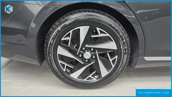 HYUNDAI GRANDEUR EXCLUSIVE