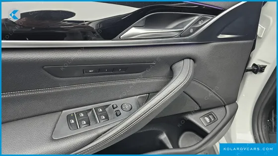 BMW 5 SERIES 520I LUXURY