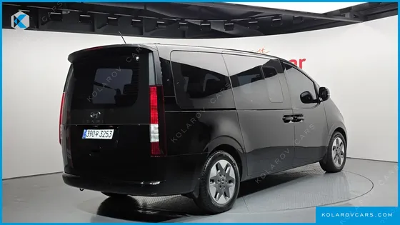 HYUNDAI STARIA TOURER 9-SEATER