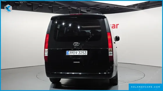 HYUNDAI STARIA TOURER 9-SEATER