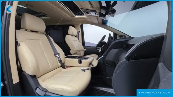 HYUNDAI STARIA TOURER 9-SEATER