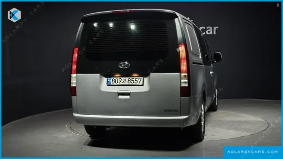 HYUNDAI STARIA CARGO 5-SEATER