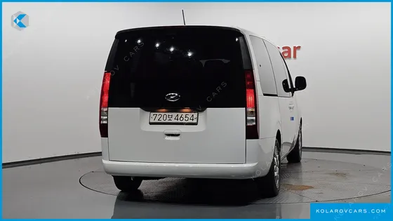 HYUNDAI STARIA TOURER 11-SEATER