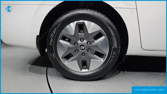 HYUNDAI STARIA TOURER 11-SEATER