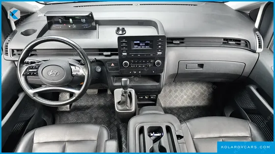 HYUNDAI STARIA TOURER 11-SEATER