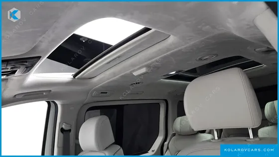 HYUNDAI STARIA 4WD LOUNGE 7-SEATER