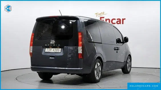 HYUNDAI STARIA TOURER 11-SEATER