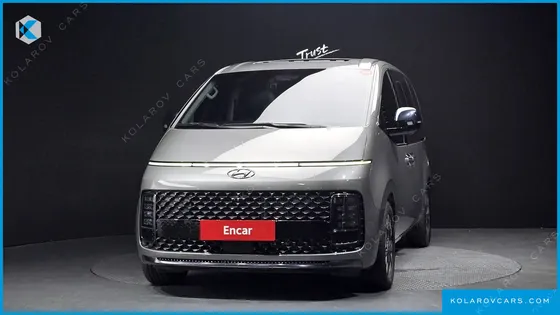 HYUNDAI STARIA 4WD LOUNGE 7-SEATER