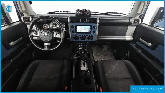 TOYOTA FJ CRUISER 4WD V6