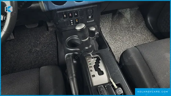 TOYOTA FJ CRUISER 4WD V6