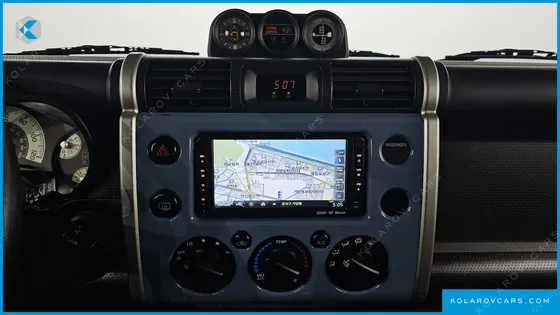 TOYOTA FJ CRUISER 4WD V6