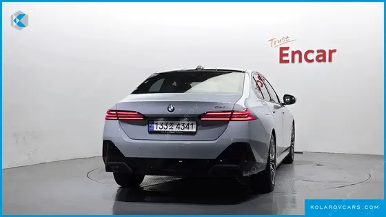 BMW 5 SERIES 520I M SPORT