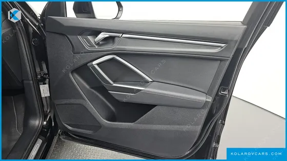 AUDI Q3 35 TDI PREMIUM SPORTBACK