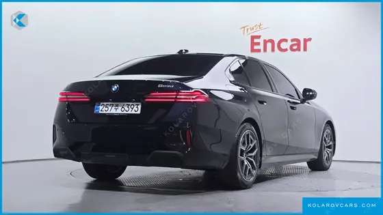 BMW 5 SERIES 523D M SPORT