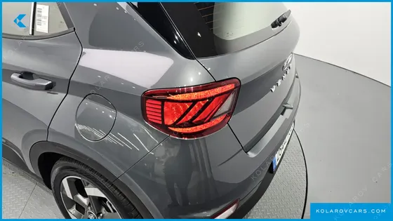 HYUNDAI VENUE 1,6 PREMIUM