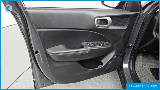 HYUNDAI VENUE 1,6 PREMIUM