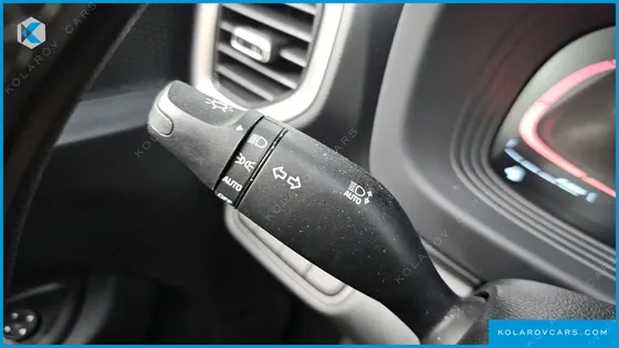 HYUNDAI VENUE 1,6 PREMIUM