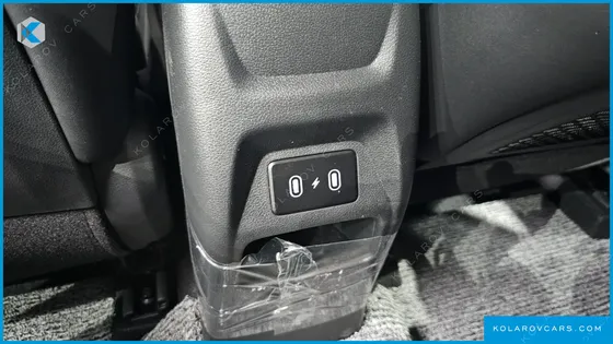 HYUNDAI VENUE 1,6 PREMIUM
