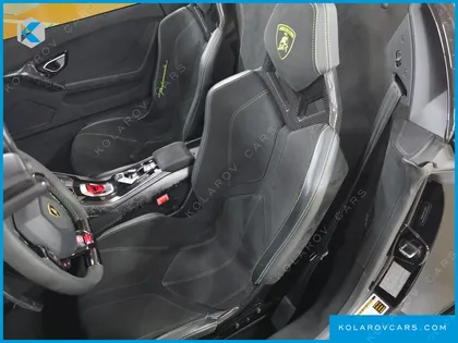 LAMBORGHINI HURACAN LP640-4 SPYDER PERFORMANTE