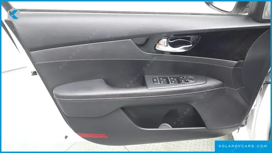 KIA K3 5DOOR GT SIGNATURE