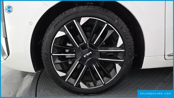 KIA K8 SIGNATURE